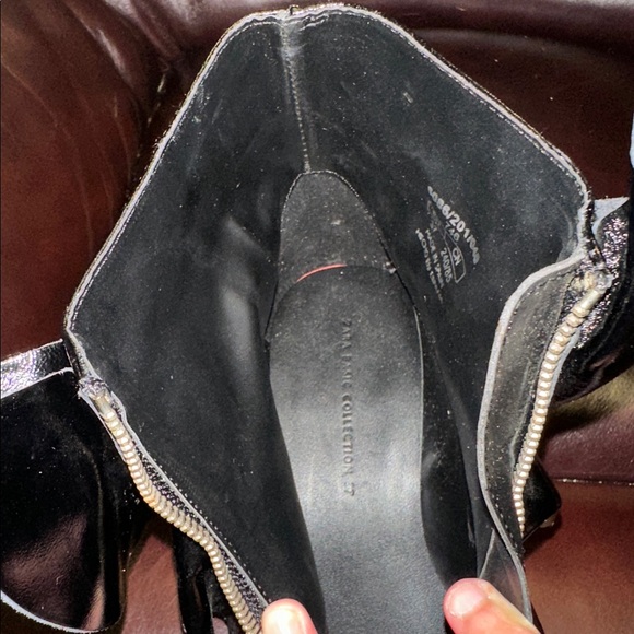 NWT Zara Ruffled Patent Leather Kitten Heel Booties - Picture 8 of 16